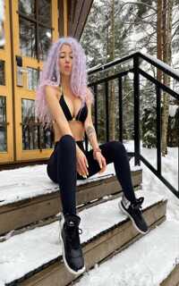 Шлюха Адель 23594