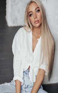 Шлюха Аврора 25401